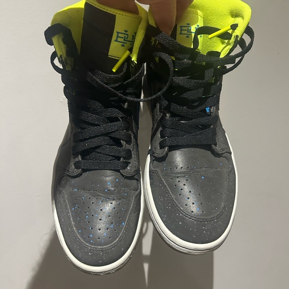 Jordan 1 BHM - sz 8.5 - Picture 4 of 7